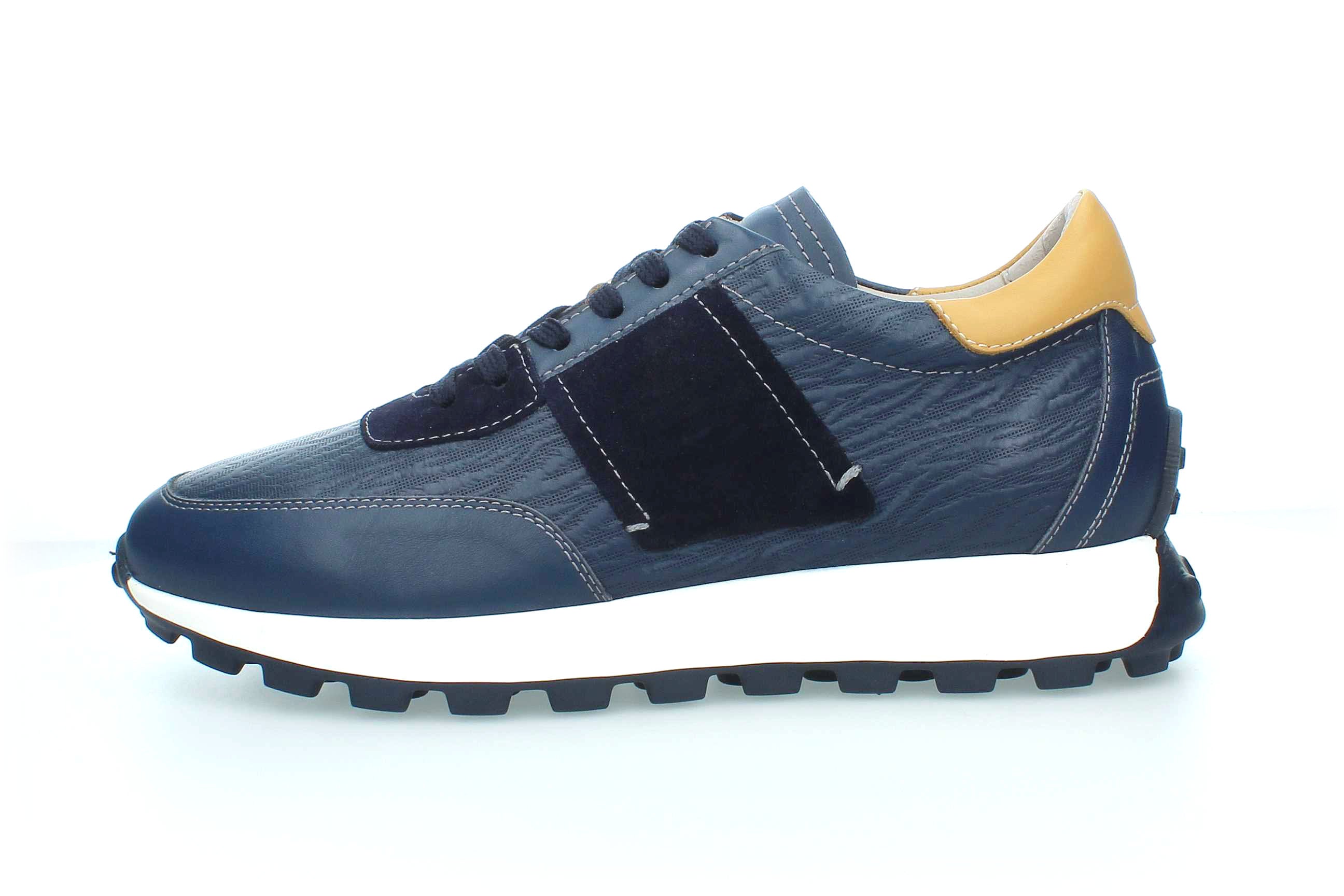 Triad | 5740