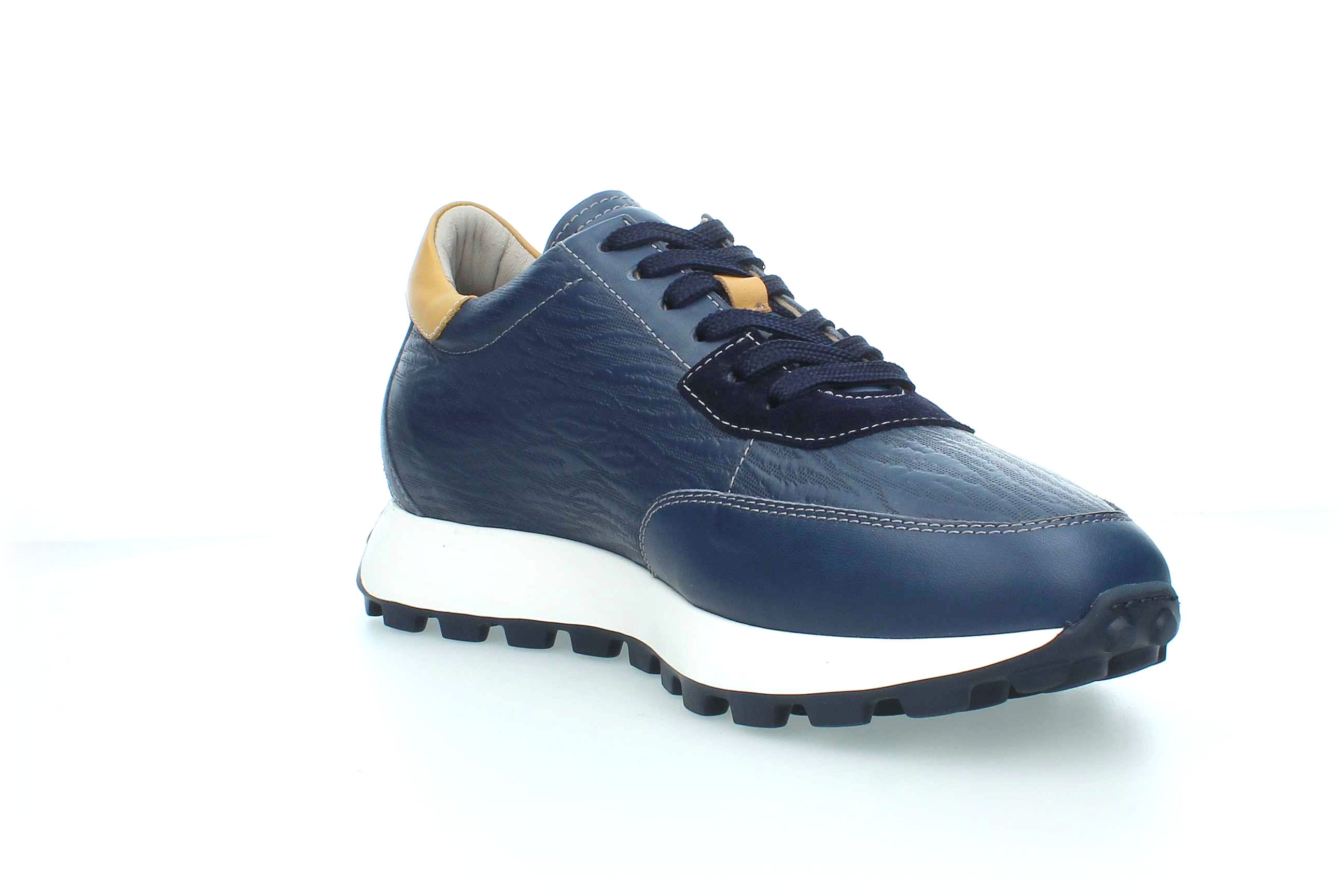 Triad | 5740