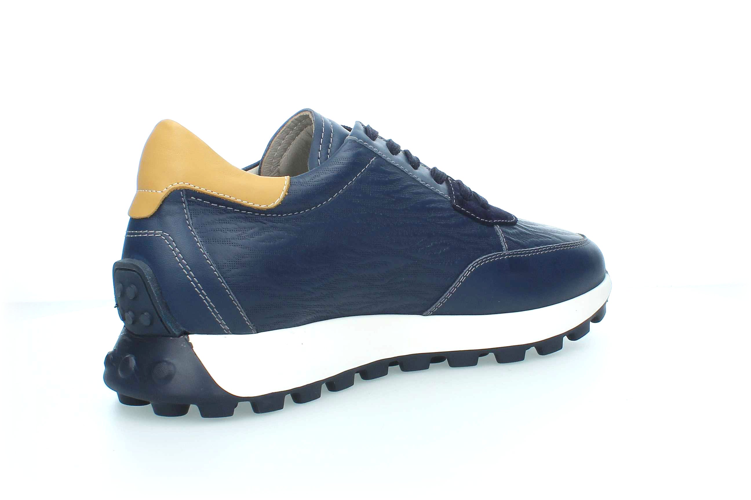 Triad | 5740