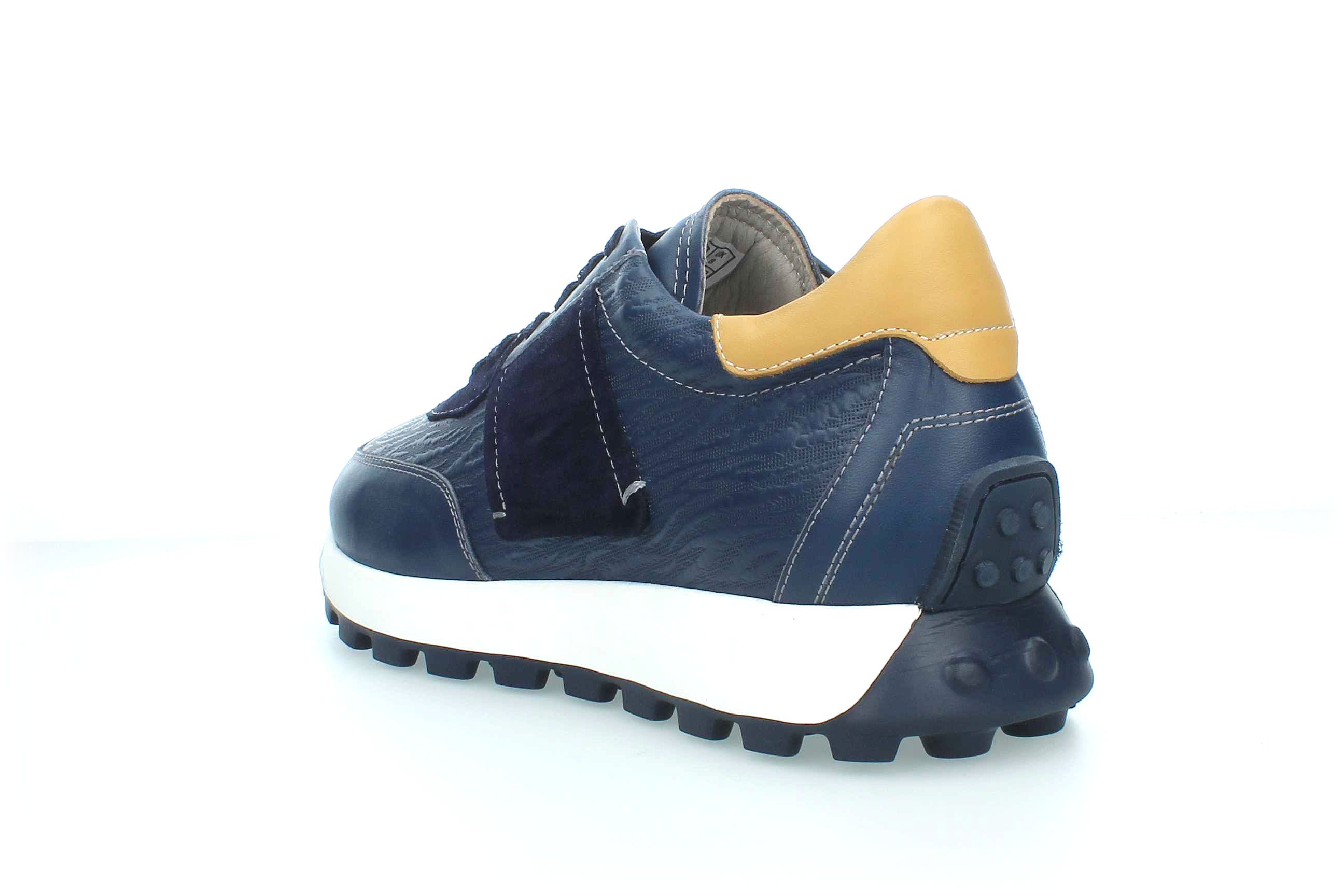 Triad | 5740