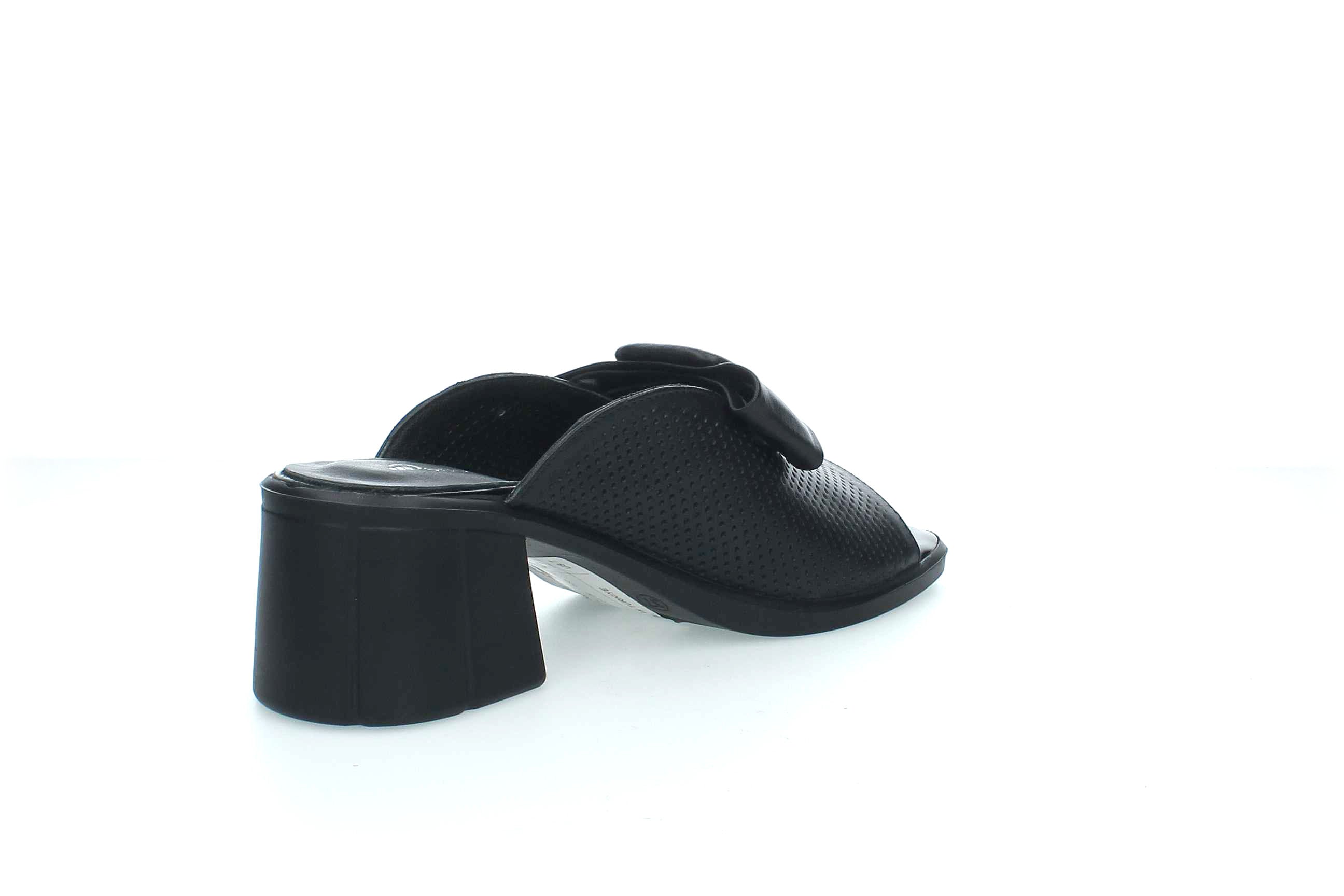 LuxeLounge | 2049506_1