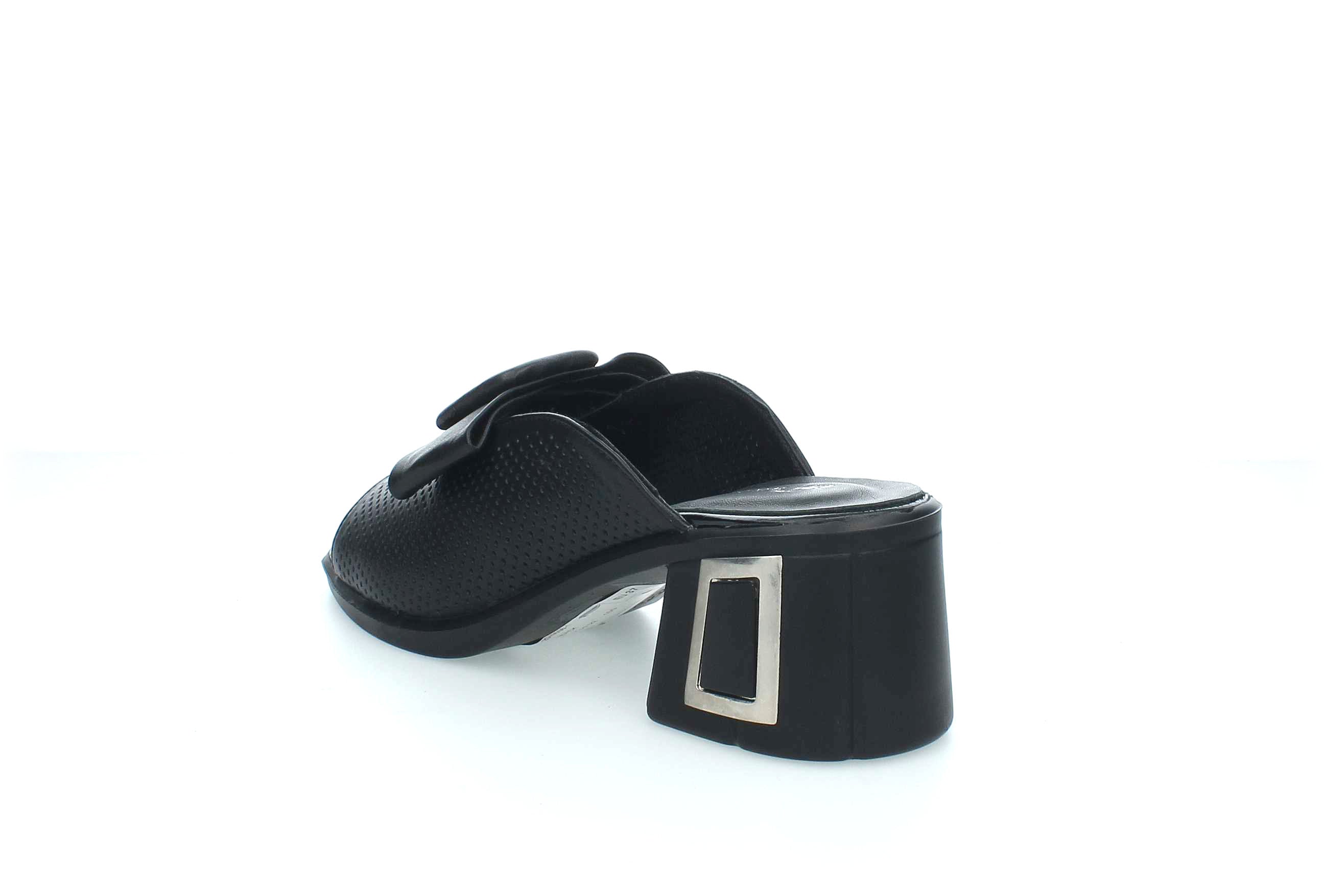 LuxeLounge | 2049506_1