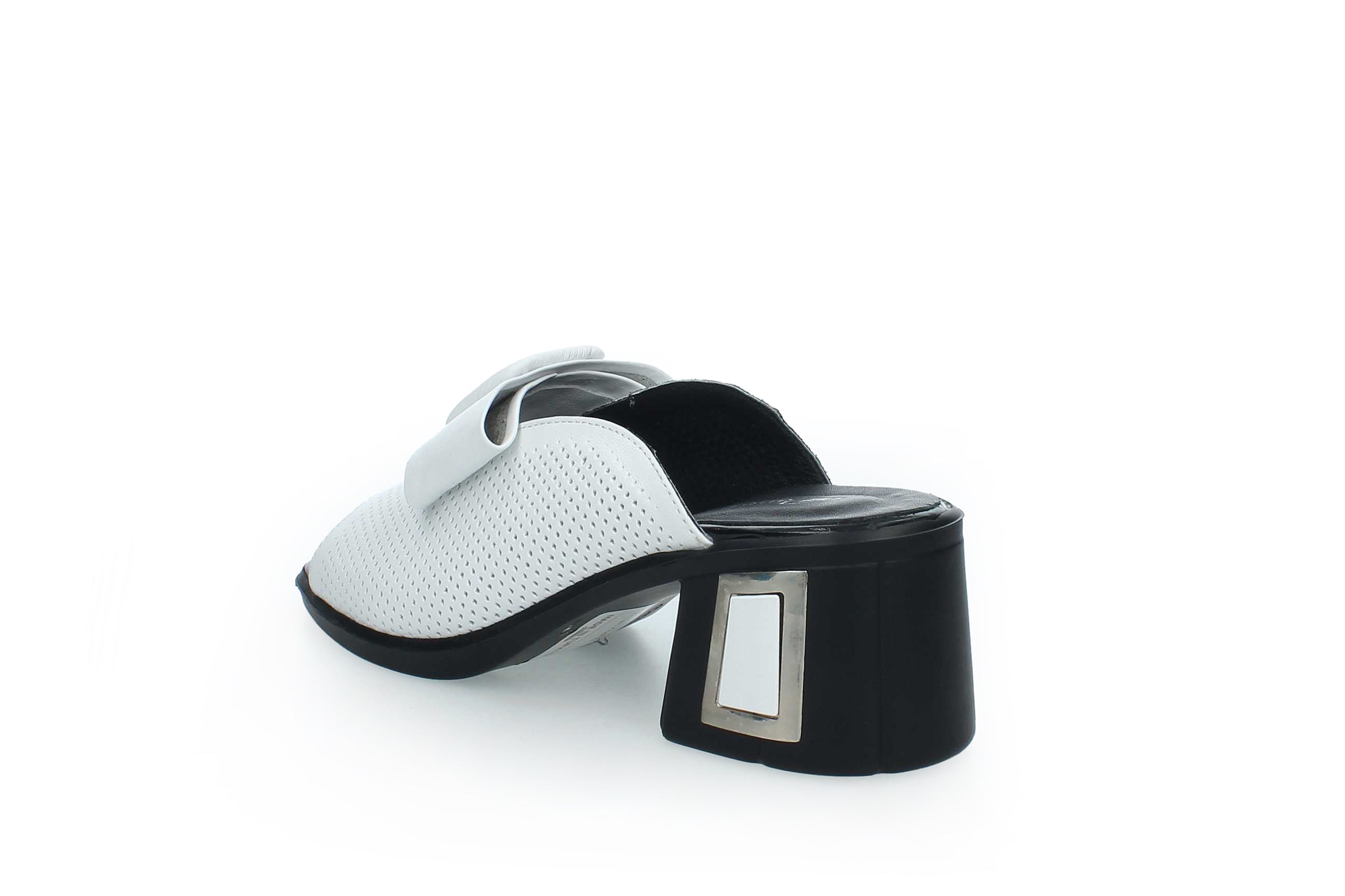 LuxeLounge | 2049506_1