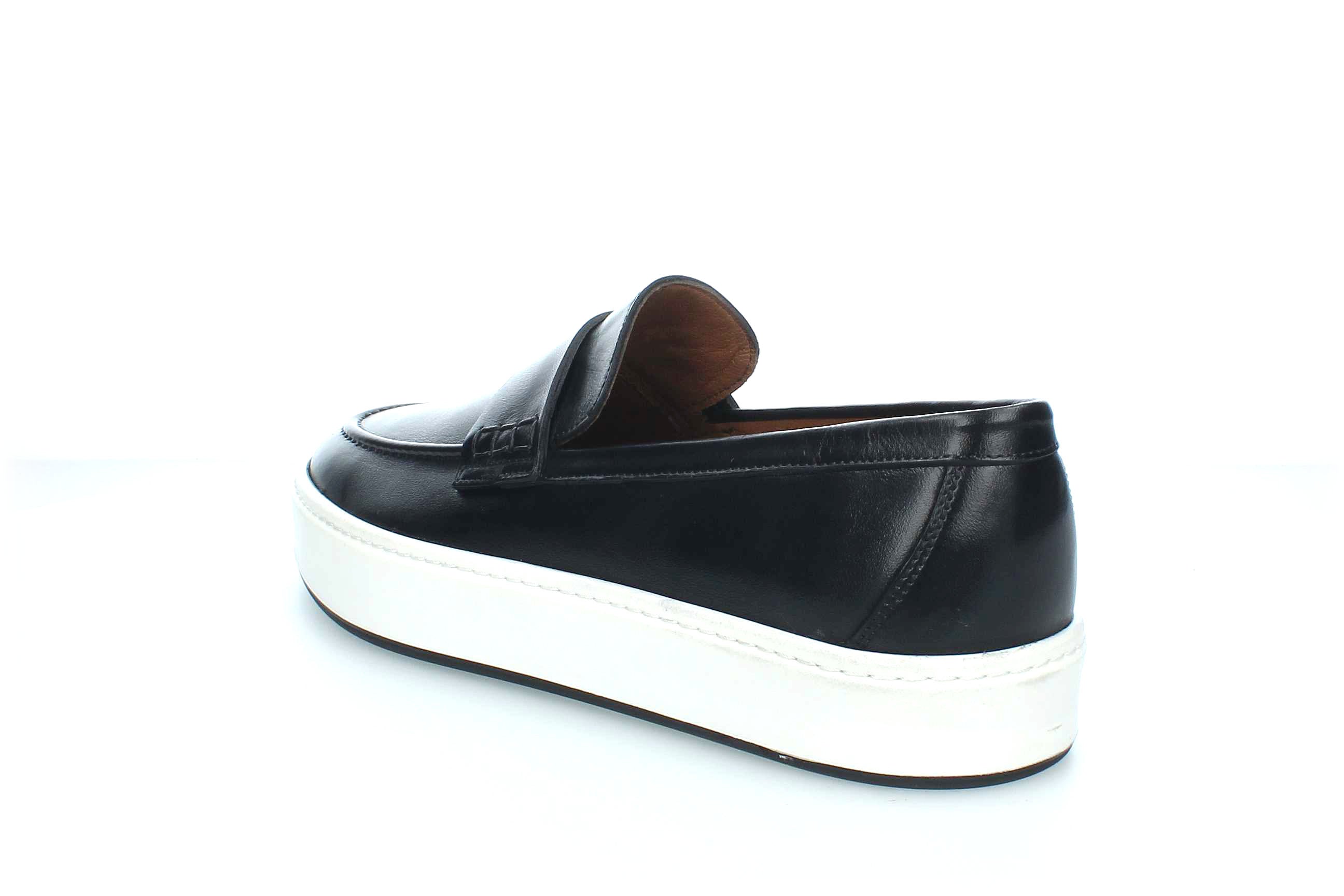 UrbanVenture | 2294